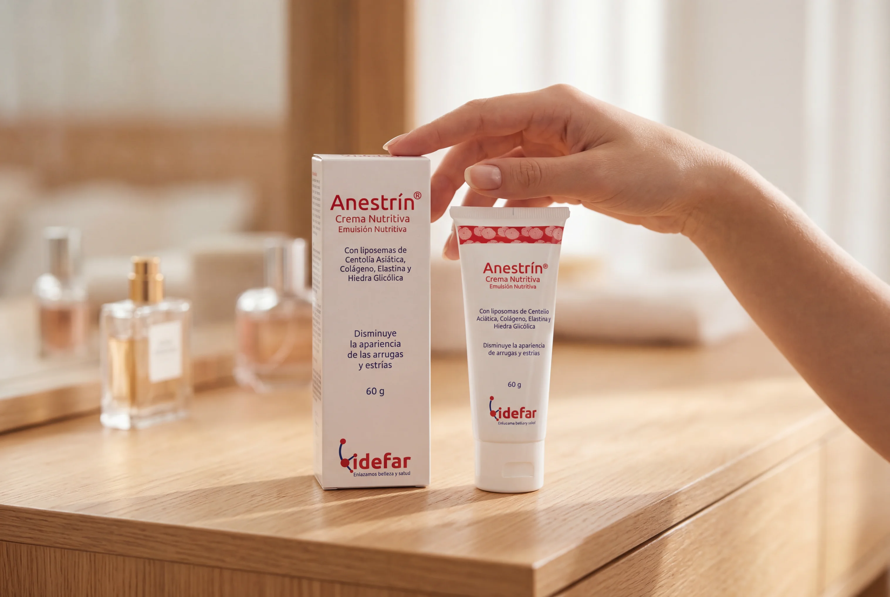 Anestrín Crema — textura cremosa rica sobre la piel